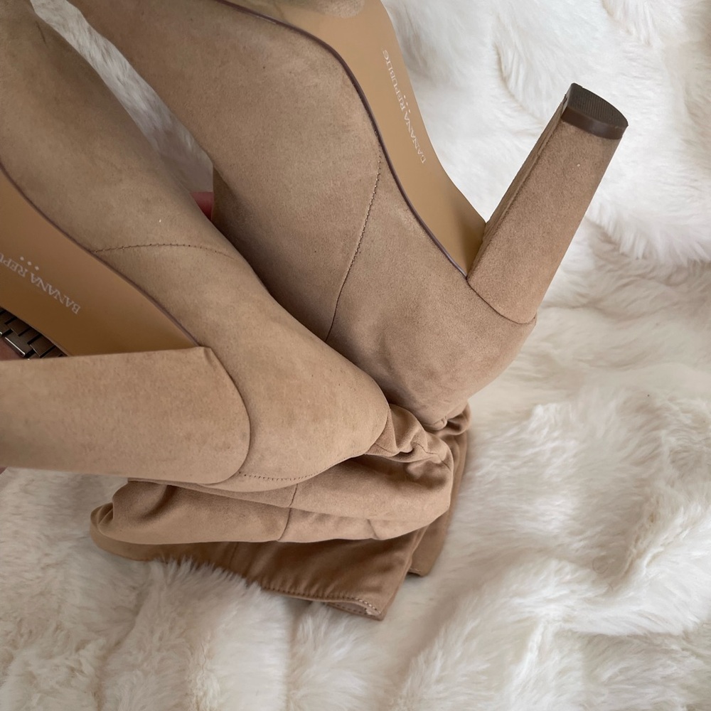 women's Banana Republic Taupe Suede Boots Heels size 8.5 Slouchy boot biscotti - Picture 16 of 17